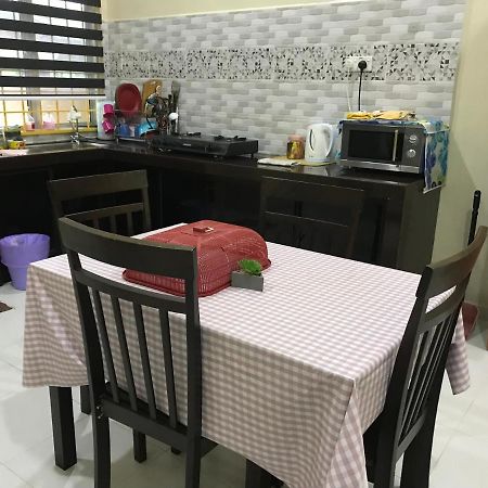 Homestay Talina Kuala Terengganu Exterior foto