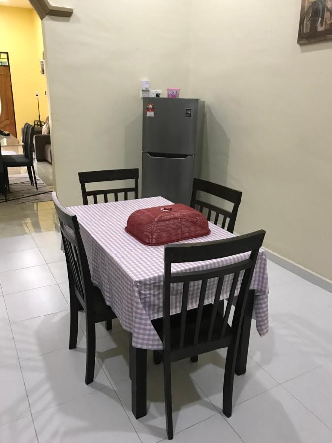 Homestay Talina Kuala Terengganu Exterior foto
