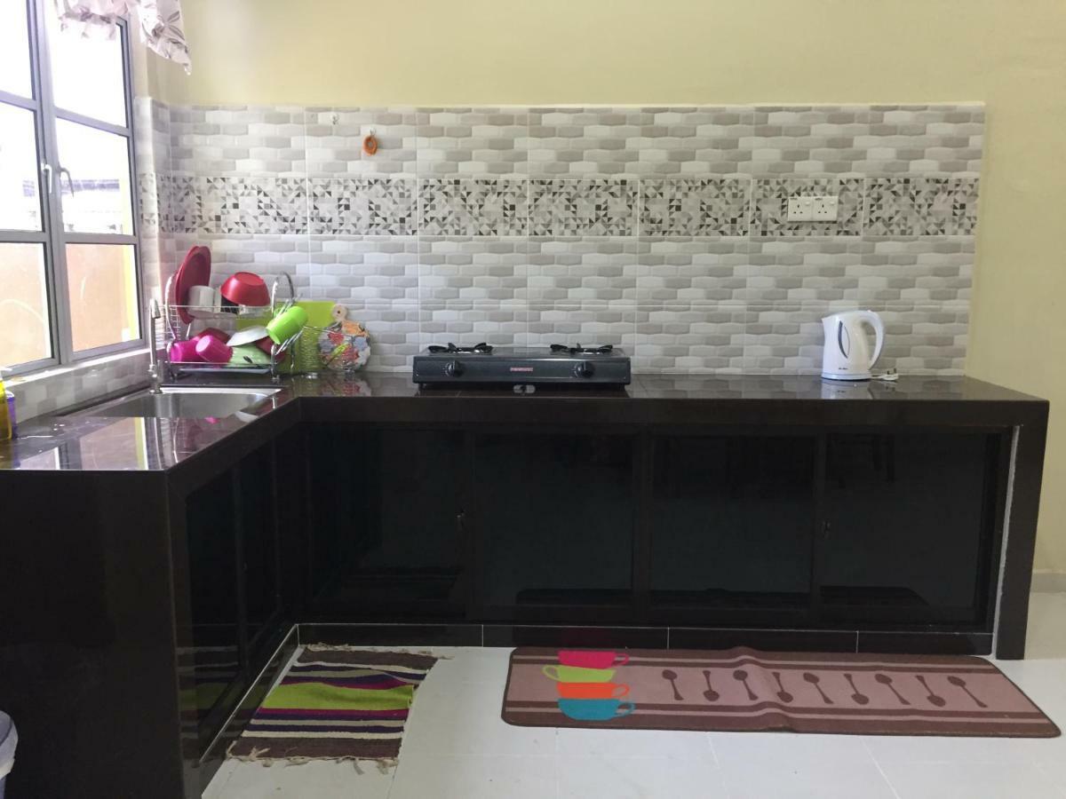Homestay Talina Kuala Terengganu Exterior foto